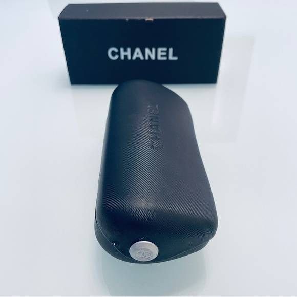 Authentic Vintage Chanel Black Sunglasses with Crystals CH2045C COL.192/… - Picture 11 of 11